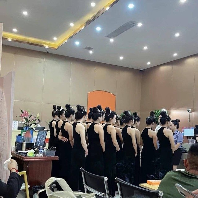 腾龙游戏场景二：冒险峡谷